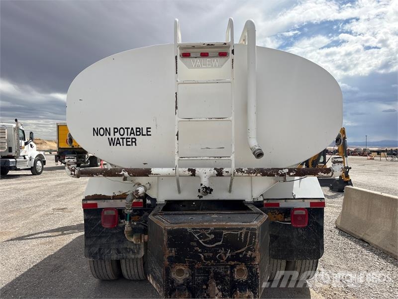 Freightliner M2 106 4x2 Water Truck Wassertanker