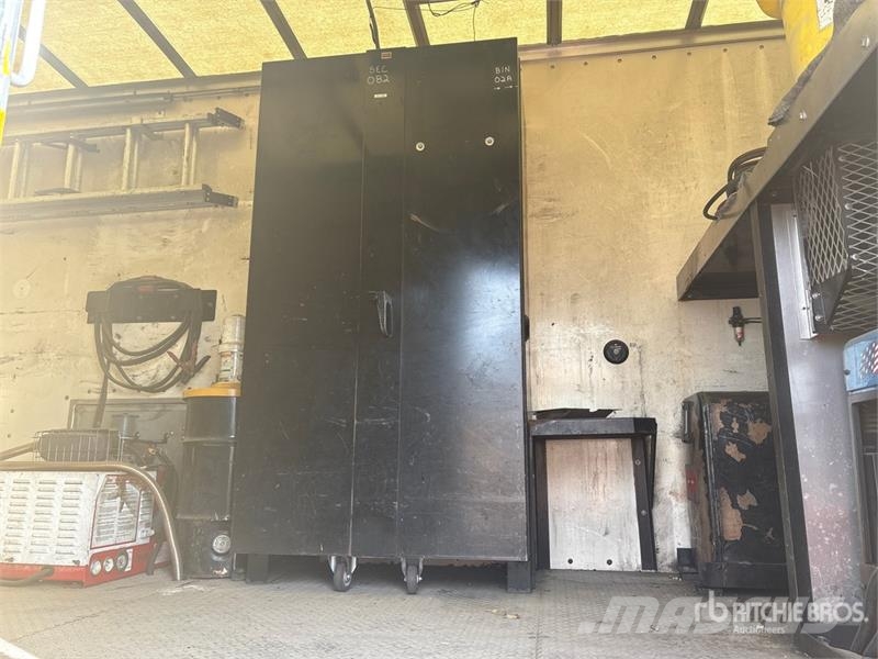 Freightliner M2 106 4x2 Service Truck Veicoli municipali