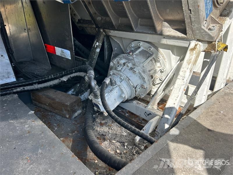 Freightliner M2 106 4x2 Mobile Shredding Truck Drugi tovornjaki
