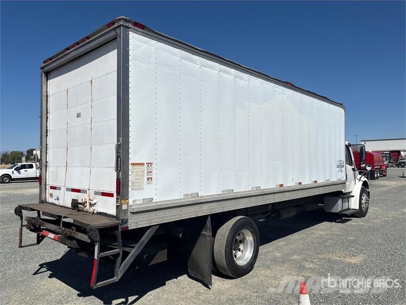 Freightliner M2 106 4x2 Van Truck Kofferaufbau
