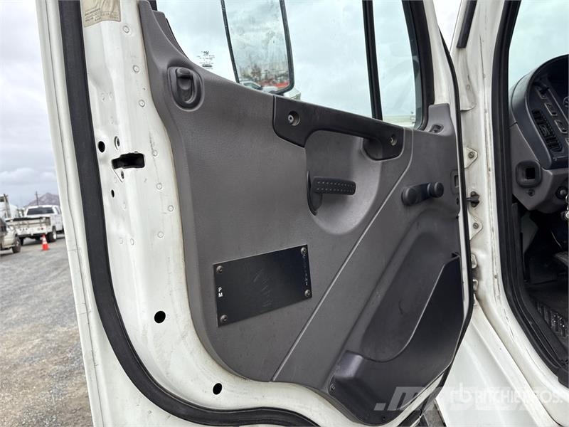 Freightliner M2 106 4x2 Rollback Truck Pagalbos kelyje automobiliai