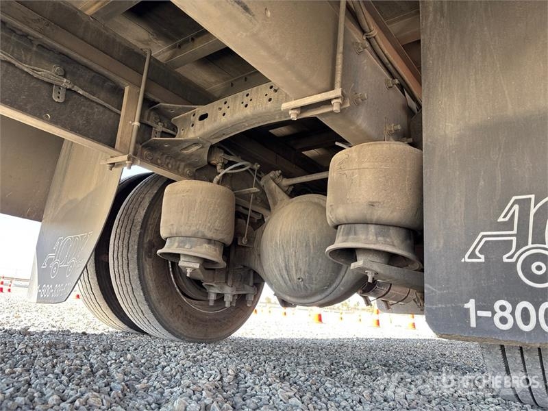 Freightliner M2 106 4x2 Van Truck Furgons