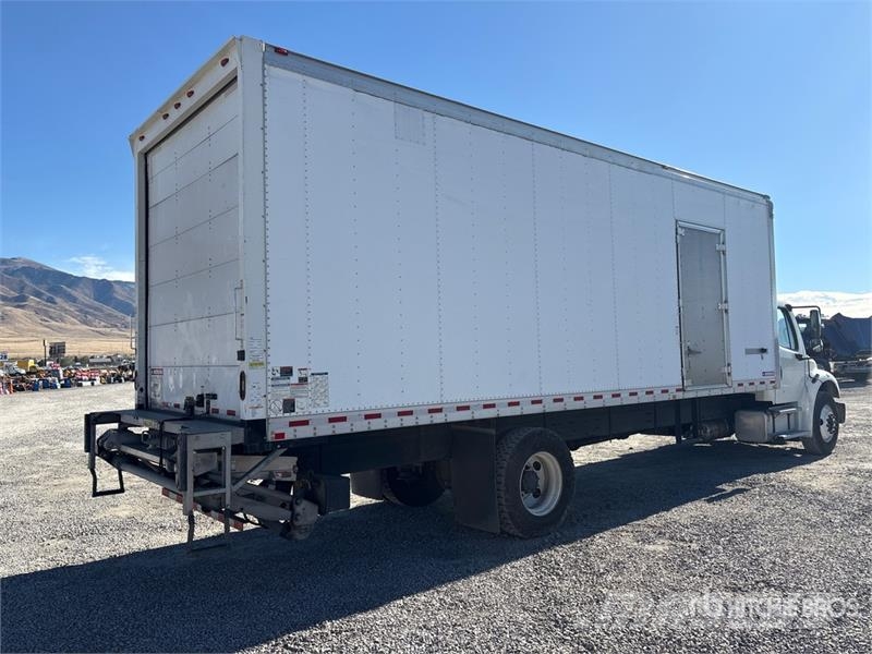 Freightliner M2 106 4x2 Moving Van Truck Camiões de caixa fechada