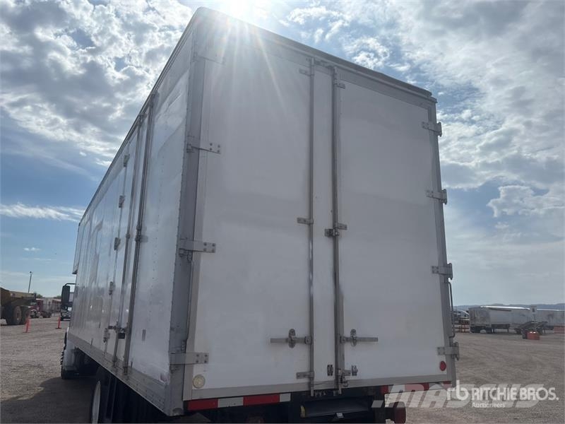 Freightliner M2 106 4x2 Moving Van Truck Tovornjaki zabojniki