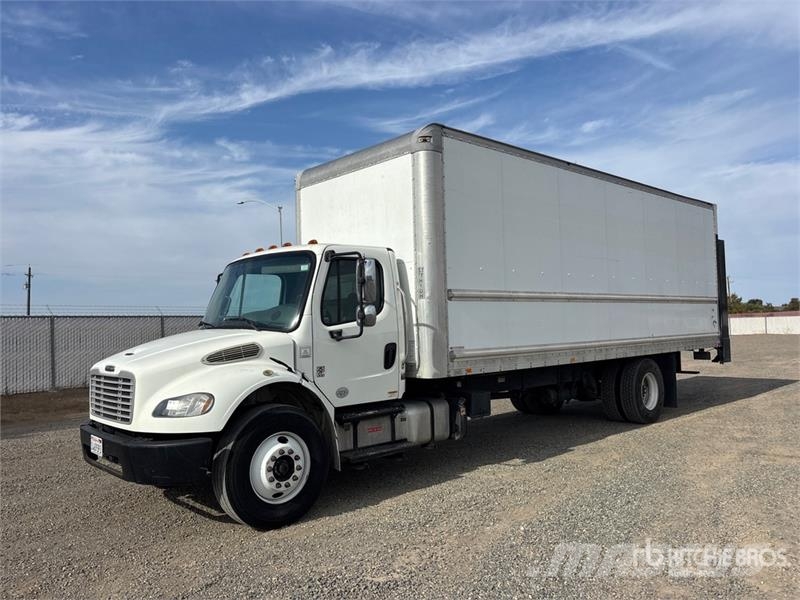 Freightliner M2 106 4x2 Van Truck Tovornjaki zabojniki