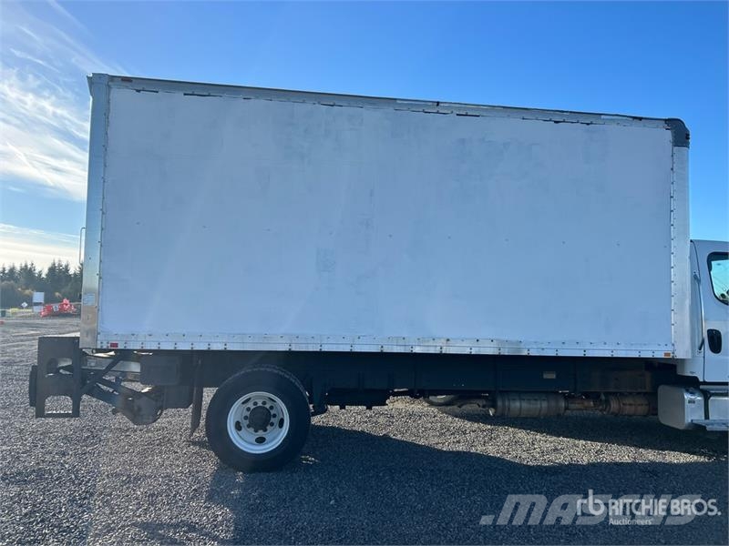 Freightliner M2 106 4x2 Van Truck Furgons