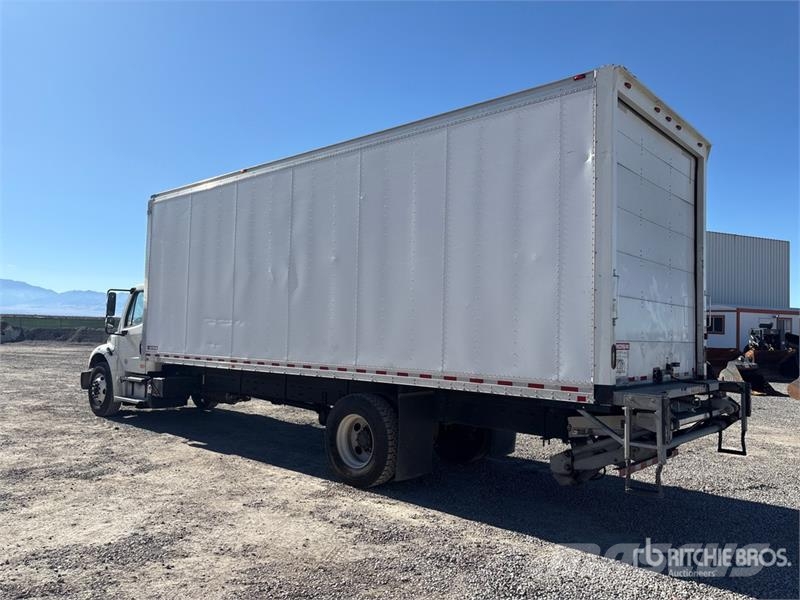 Freightliner M2 106 4x2 Moving Van Truck Camiões de caixa fechada