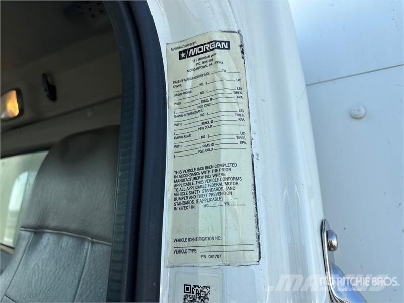 Freightliner M2 106 4x2 Van Truck Dobozos teherautók