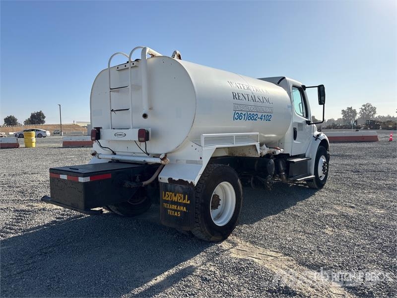Freightliner M2 106 4x2 Water Truck Поливальні машини