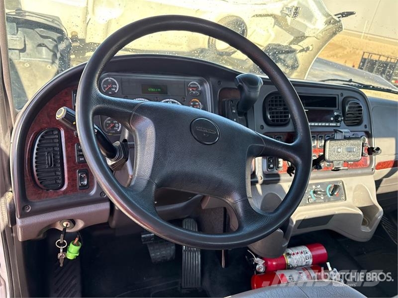 Freightliner M2 106 4x2 Rollback Truck Hinausautot