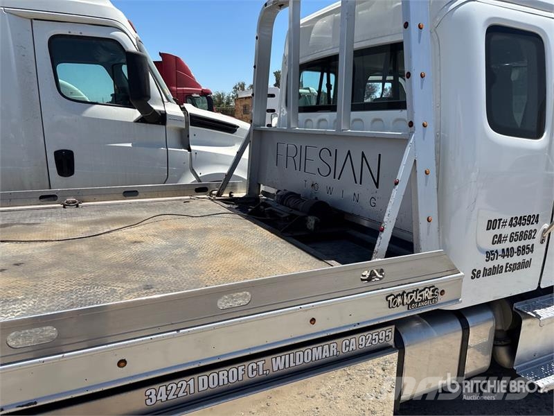 Freightliner M2 106 4x2 Extended Cab Rollback Truck Recovery vehicles