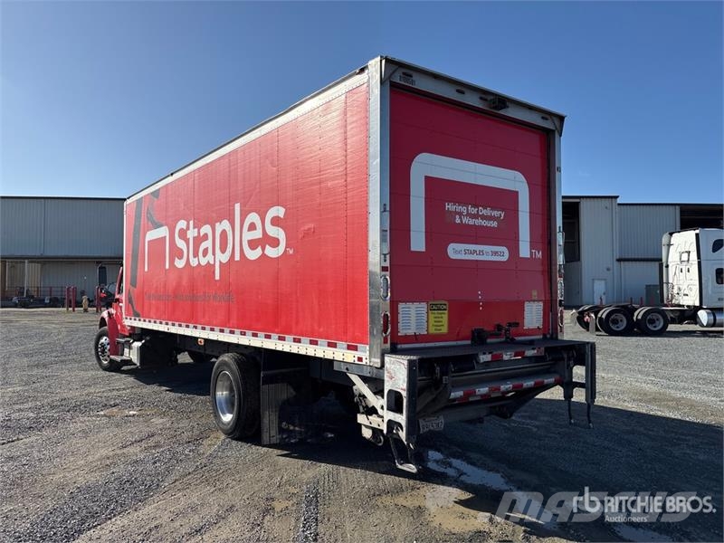Freightliner M2 106 4x2 Van Truck Sanduk kamioni
