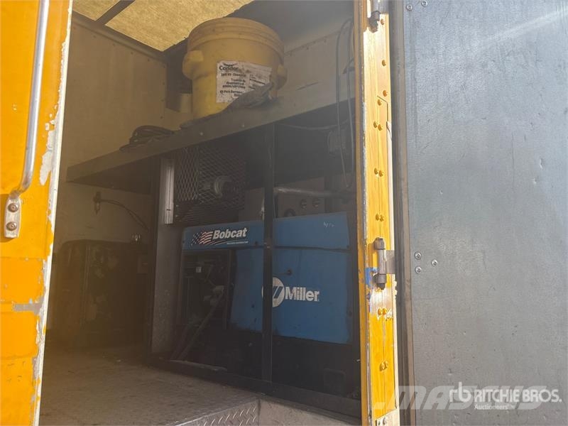 Freightliner M2 106 4x2 Service Truck Veicoli municipali