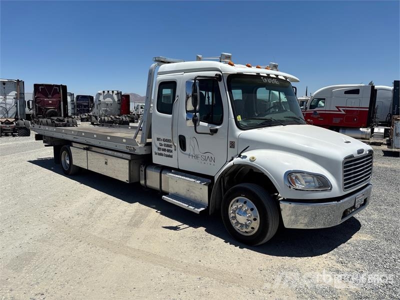 Freightliner M2 106 4x2 Extended Cab Rollback Truck Recovery vehicles