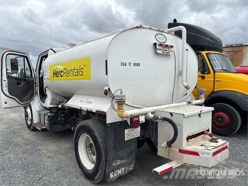 Freightliner M2 106 4x2 Water Truck Wassertanker