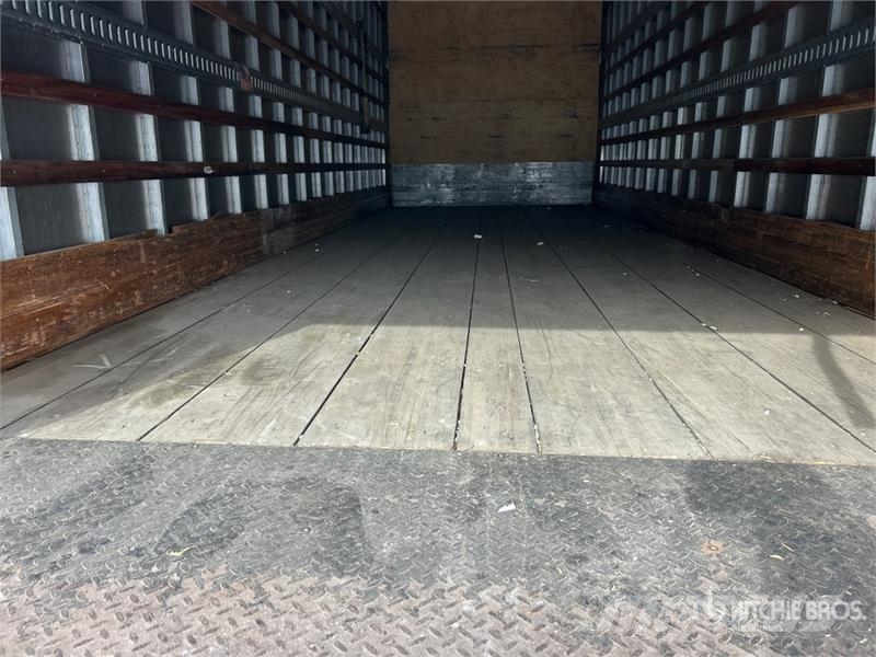 Freightliner M2 106 4x2 Van Truck Camiones caja cerrada
