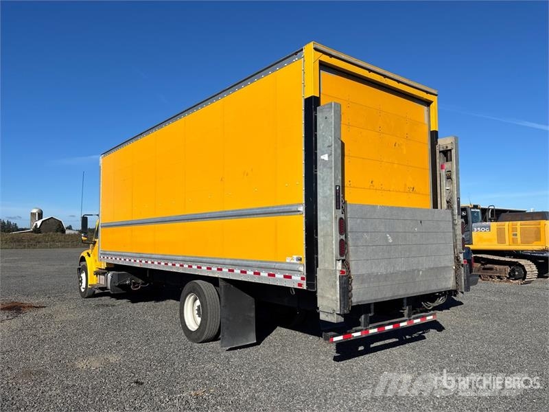 Freightliner M2 106 4x2 Van Truck Camiões de caixa fechada