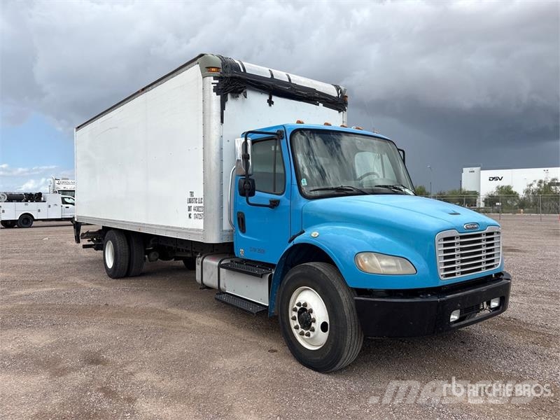 Freightliner M2 106 4x2 Van Truck Autocamioane