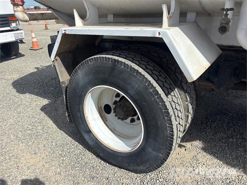Freightliner M2 106 4x2 Water Truck Cisterny na vodu