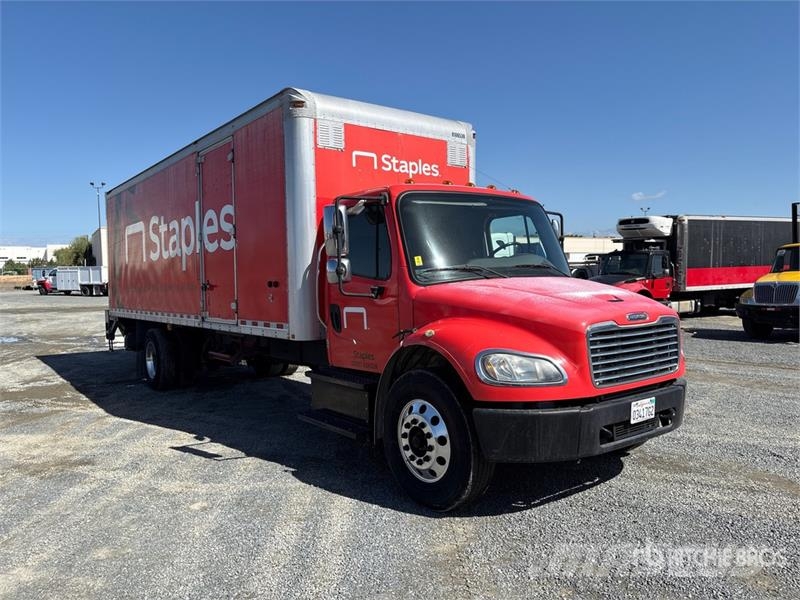 Freightliner M2 106 4x2 Van Truck Kapali kasa kamyonlar