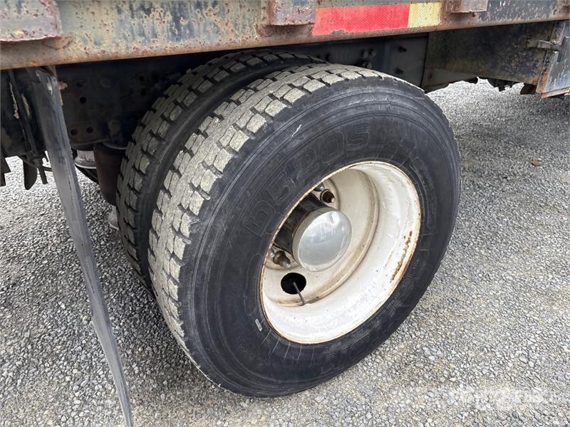 Freightliner M2 106 4x2 Rollback Truck Pagalbos kelyje automobiliai