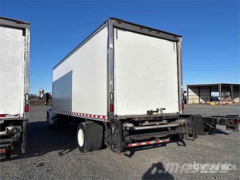 Freightliner M2 106 4x2 Van Truck Furgons