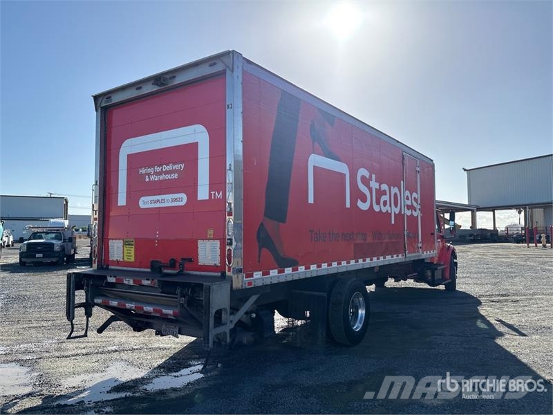 Freightliner M2 106 4x2 Van Truck Sanduk kamioni