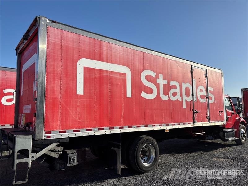 Freightliner M2 106 4x2 Van Truck Fast kasse