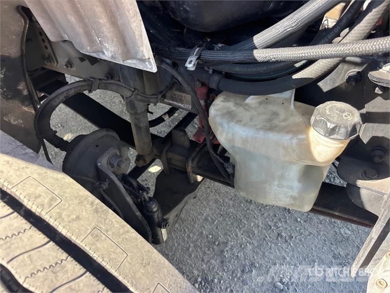 Freightliner M2 106 4x2 Van Truck Sanduk kamioni