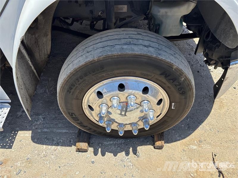 Freightliner M2 106 4x2 Extended Cab Rollback Truck Recovery vehicles
