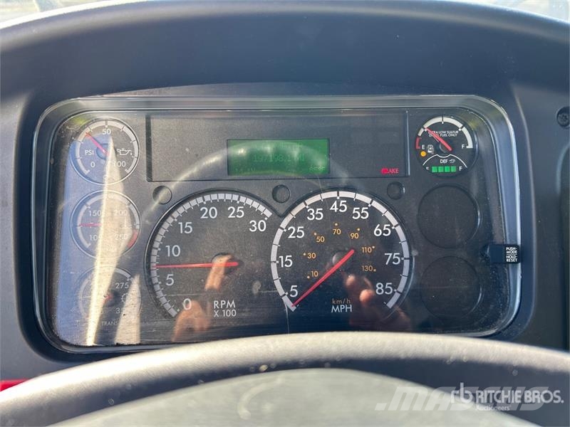 Freightliner M2 106 4x2 Mobile Shredding Truck Drugi tovornjaki