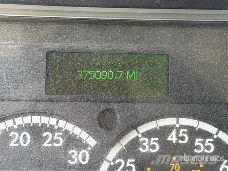Freightliner M2 106 4x2 Extended Cab Rollback Truck Recovery vehicles