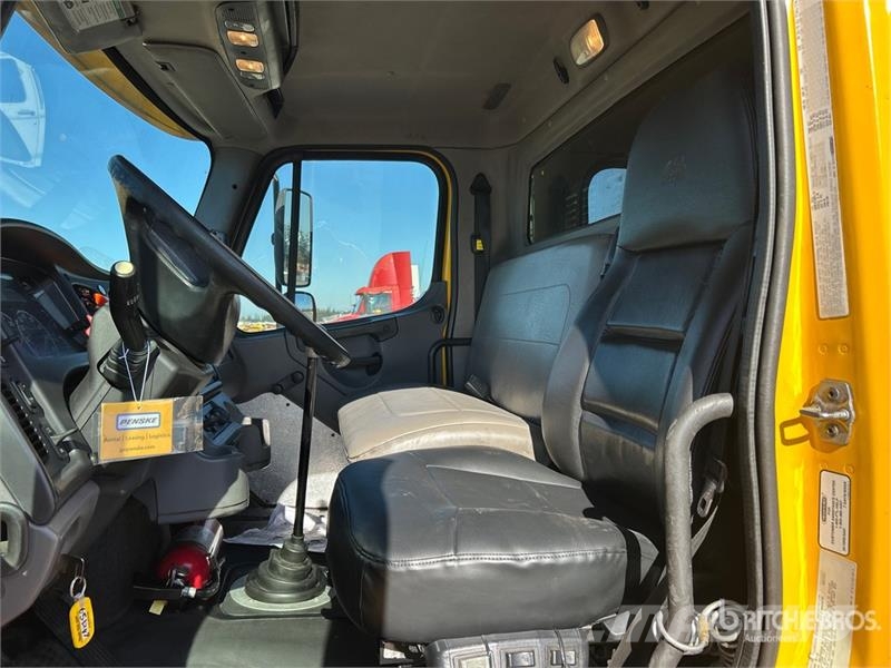Freightliner M2 106 4x2 Van Truck Box body trucks
