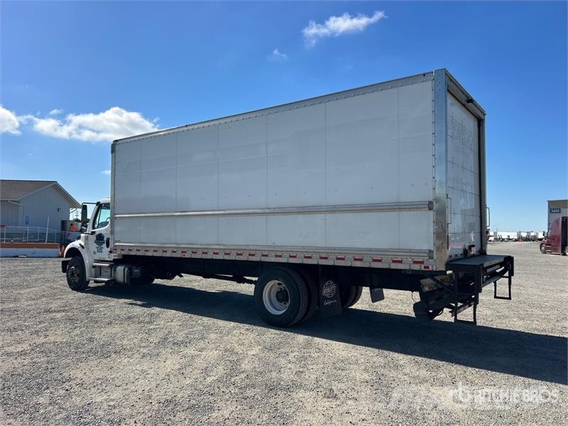 Freightliner M2 106 4x2 Van Truck شاحنات ذات هيكل صندوقي