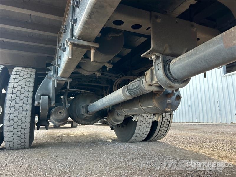 Freightliner M2 106 4x2 Van Truck Camiones caja cerrada