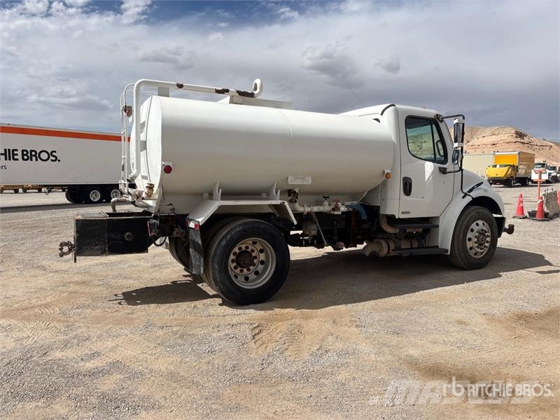 Freightliner M2 106 4x2 Water Truck Wassertanker