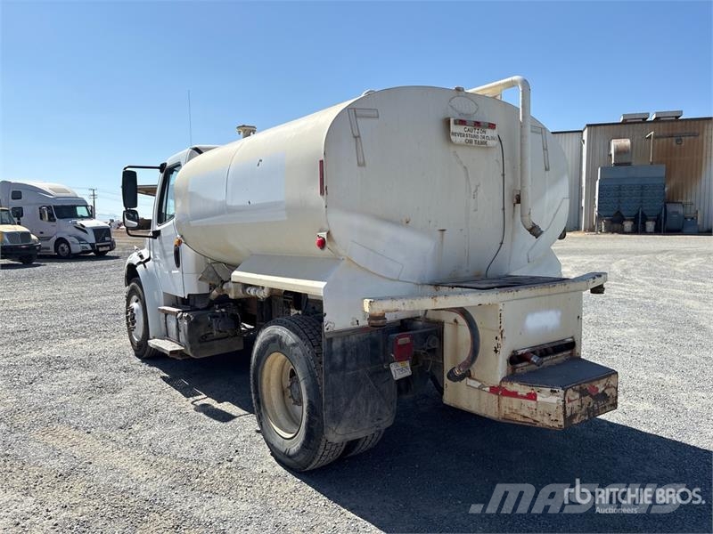 Freightliner M2 106 4x2 Water Truck Vesisäiliöautot