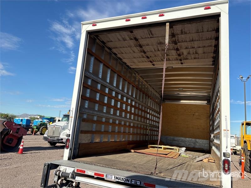 Freightliner M2 106 4x2 Van Van Truck Camion cassonati