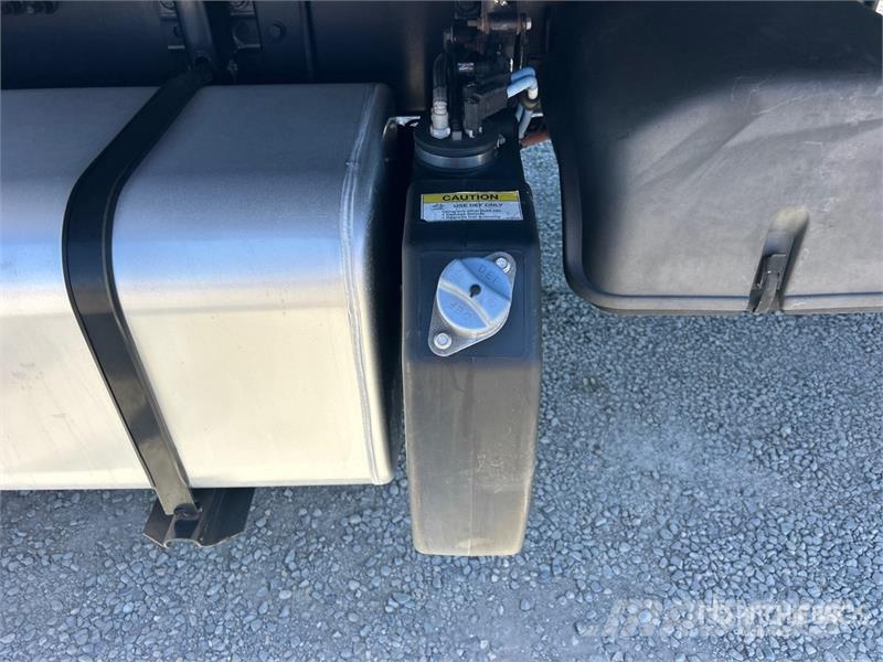 Freightliner M2 106 4x2 Van Truck Camiones caja cerrada