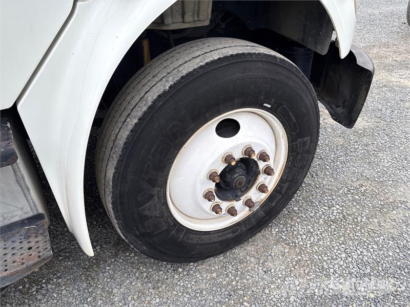 Freightliner M2 106 4x2 Rollback Truck Pagalbos kelyje automobiliai