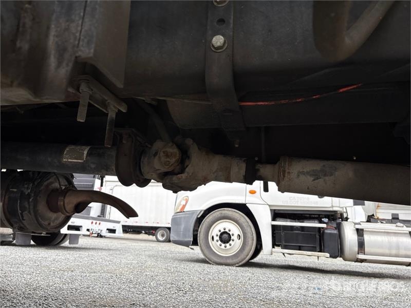 Freightliner M2 106 4x2 Rollback Truck Pagalbos kelyje automobiliai