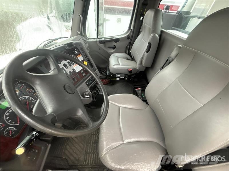 Freightliner M2 106 4x2 Service Truck Onderhoud voertuigen