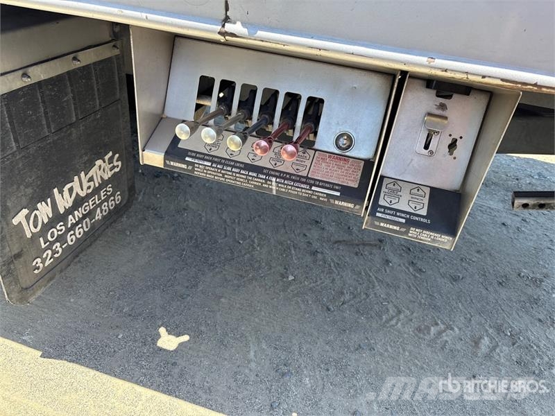 Freightliner M2 106 4x2 Extended Cab Rollback Truck Recovery vehicles