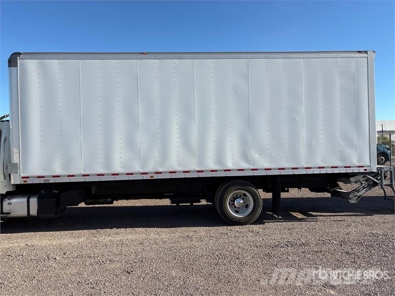Freightliner M2 106 4x2 Van Van Truck Camion cassonati