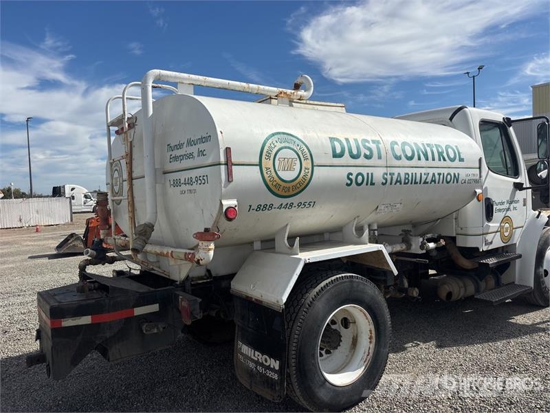 Freightliner M2 106 4x2 Water Truck Cisterny na vodu
