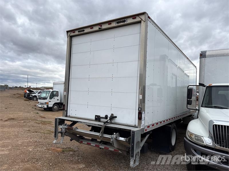 Freightliner M2 106 4x2 Van Truck (Inoperable) ボックスボディー、ウイング、箱車