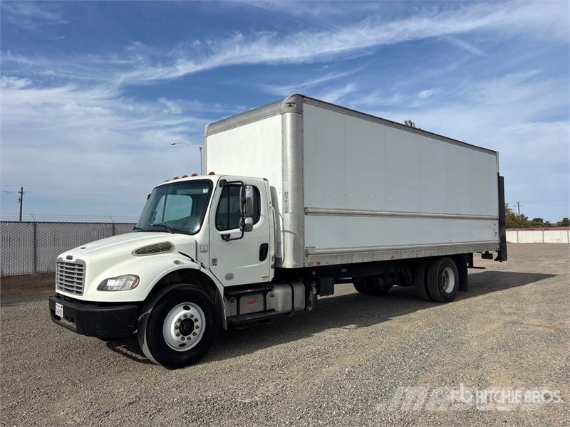 Freightliner M2 106 4x2 Van Truck Tovornjaki zabojniki