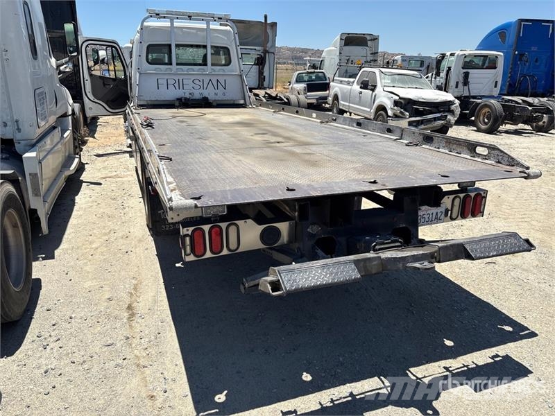 Freightliner M2 106 4x2 Extended Cab Rollback Truck Recovery vehicles