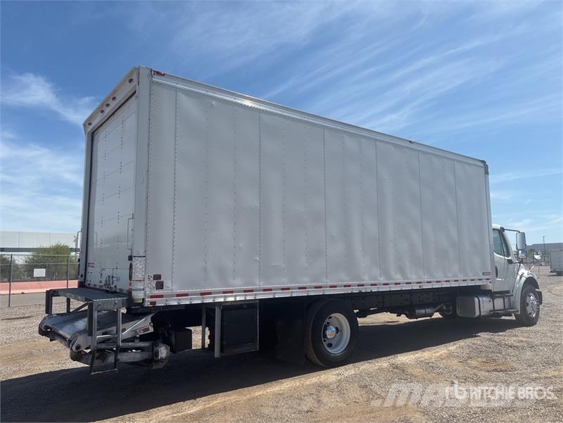 Freightliner M2 106 4x2 Van Truck Sunkvežimiai su dengtu kėbulu
