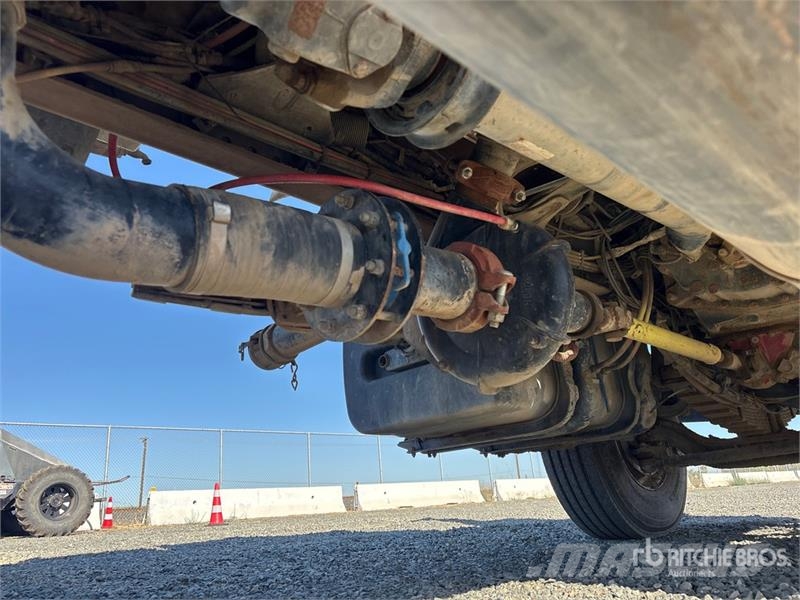 Freightliner M2 106 6x4 Water Truck صهاريج مياه